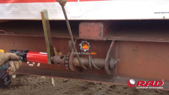 B-RAD Battery Series: Railcar Cable Tensioning Application