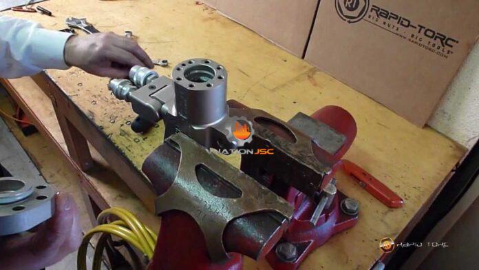 Hydraulic Torque Wrench Maintenance. Rapid-Torc RTX Low Profile Wrench